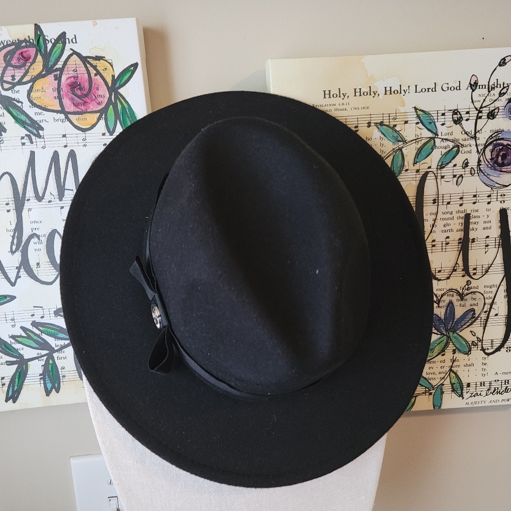 SJ Avanti Fedora